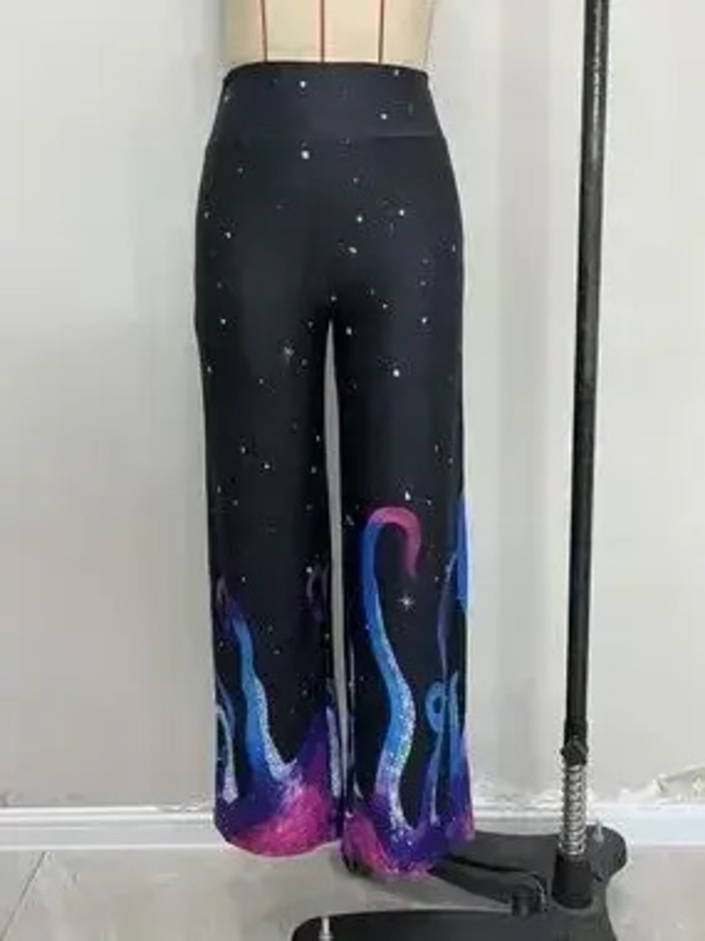 Galaxy Print Flare Pants - Picture 4 of 7